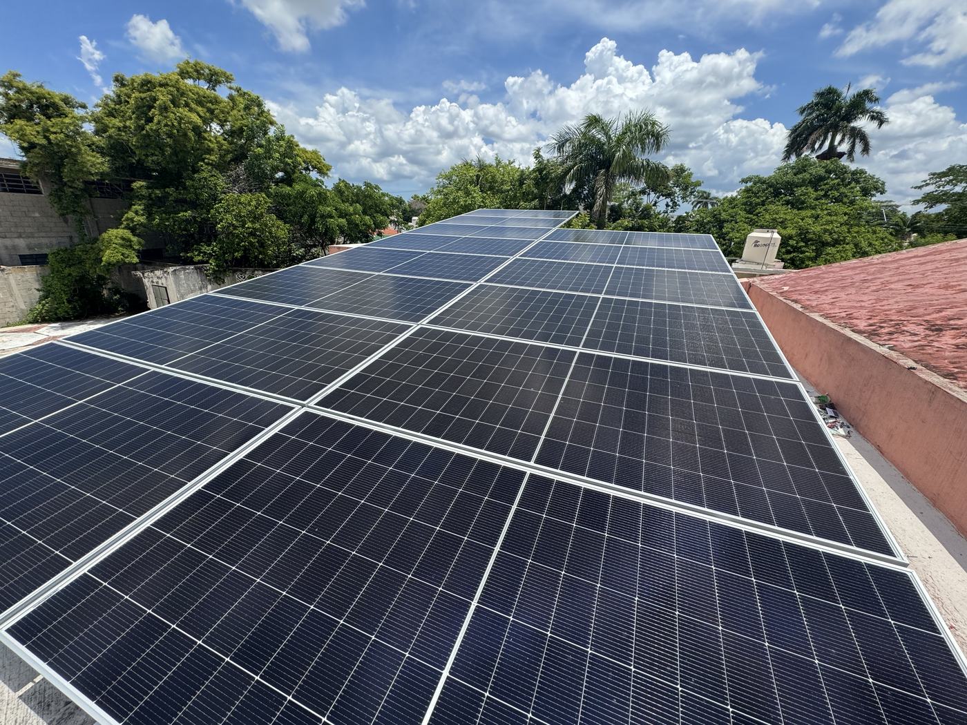 Instalación residencial de paneles solares en Mérida, Yucatán